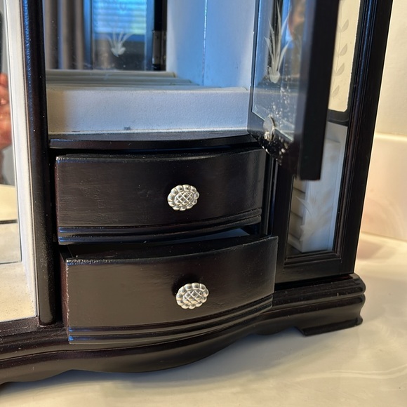 Women’s Jewellery box. Multiple compartments. - Picture 11 of 15